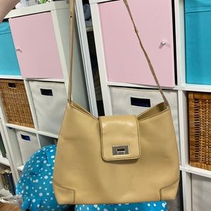 Beige shoulder bag